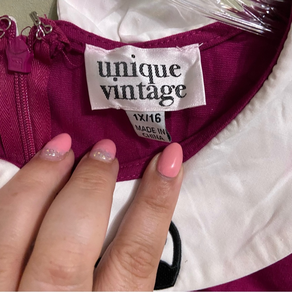 Unique Vintage Magenta Pencil Dress with White Peter Pan Collar and Black Print - Picture 5 of 5